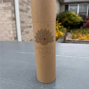 Mindful Souls Glads Water bottle with real Crystals
